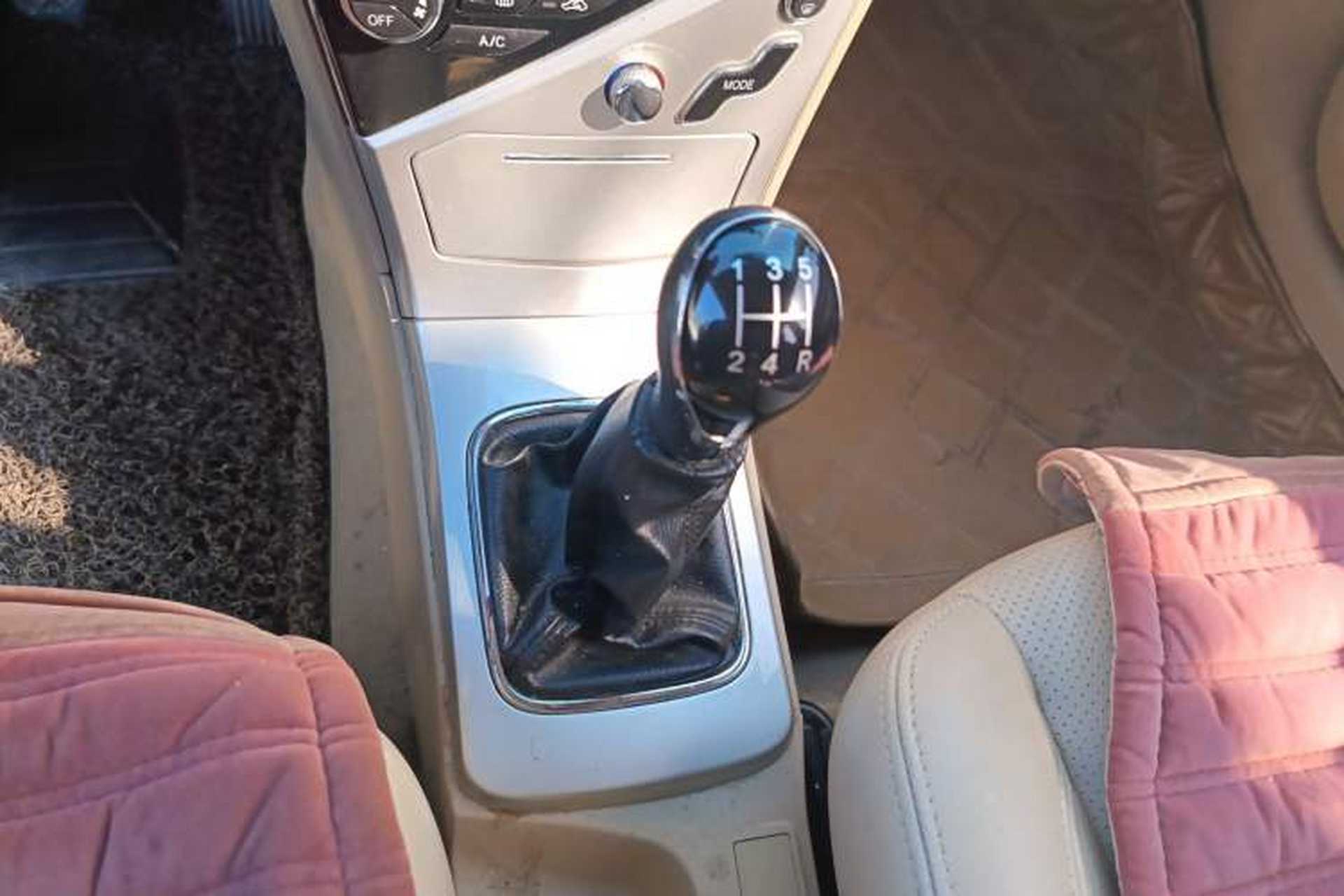 Used Great Wall C30 2013 1.5L Manual Luxury Model Gear Lever