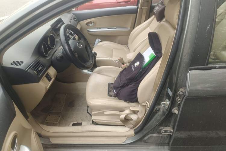 Used Great Wall C30 2013 1.5L Manual Luxury Model Left Front Seat