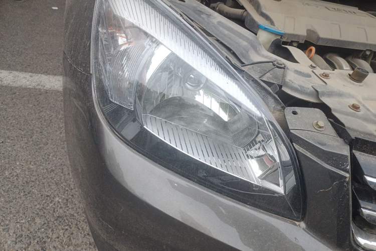 Used Great Wall C30 2013 1.5L Manual Luxury Model Right Front Headlight