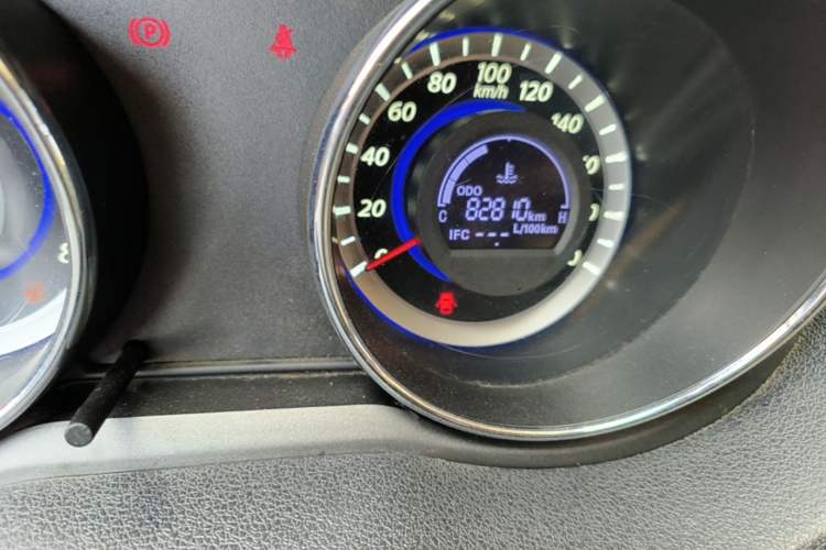 Used Great Wall C30 2013 1.5L Manual Luxury Model Odometer Close Up