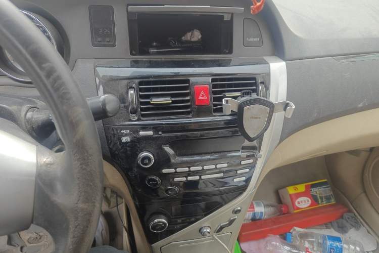 Used Great Wall C30 2013 1.5L Manual Comfort Model Audio And AC Panel