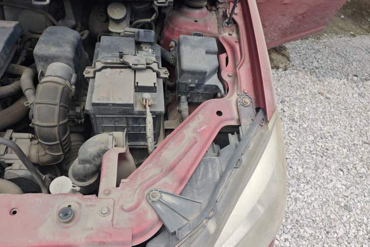 Used Great Wall C30 2013 1.5L Manual Luxury Model Engine Bay Left