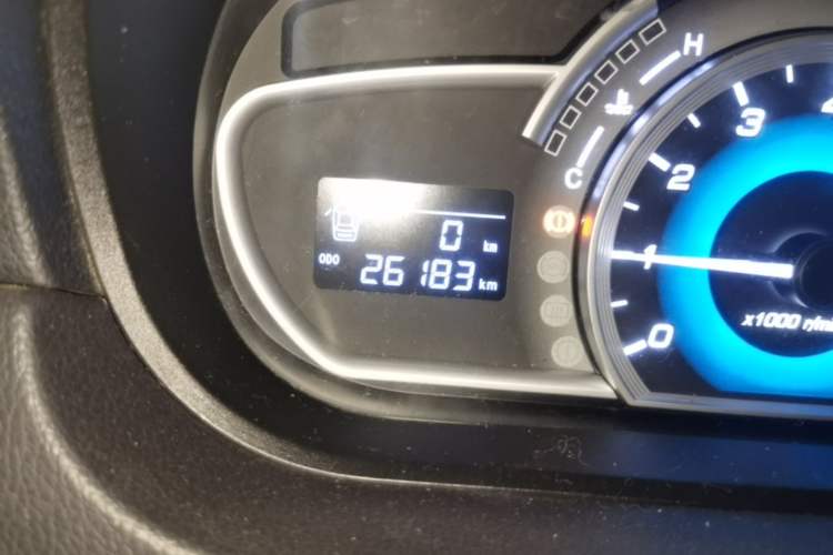 Used Great Wall C30 2013 New Vision Edition 1.5L Manual Fashion Model Odometer Close Up