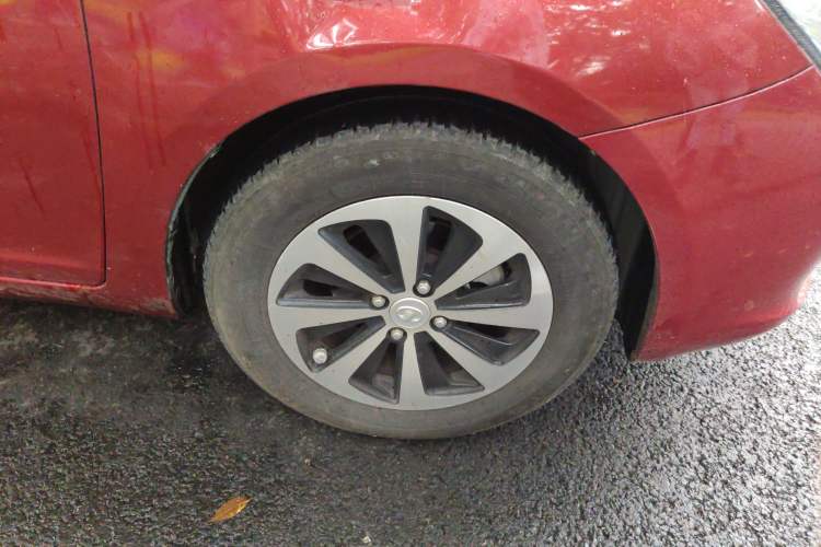 Used Great Wall C30 2013 New Vision Edition 1.5L Manual ZhiShang Model Right Front Wheel Hub