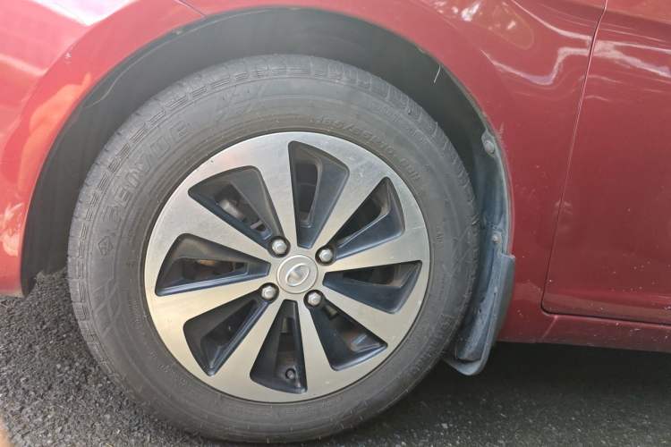 Used Great Wall C30 2013 1.5L Manual Luxury Model Right Front Wheel Hub