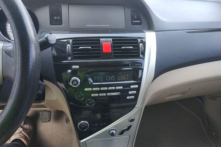 Used Great Wall C30 2013 1.5L Manual Comfort Model Audio And AC Panel