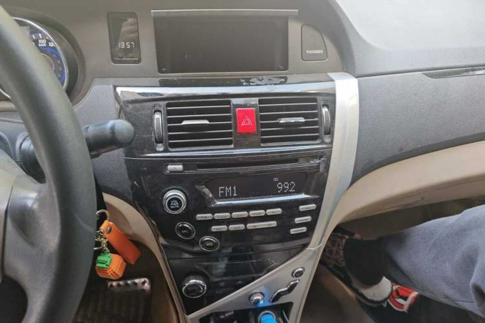 Used Great Wall C30 2013 1.5L Manual Luxury Model Audio And AC Panel