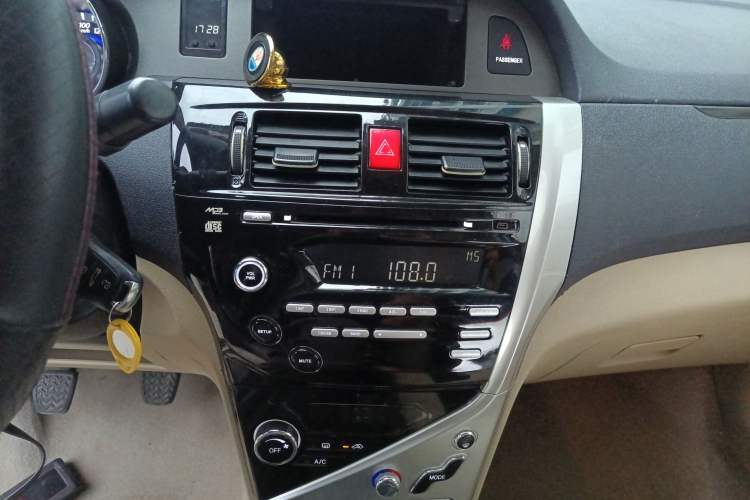 Used Great Wall C30 2013 1.5L Manual Comfort Model Audio And AC Panel
