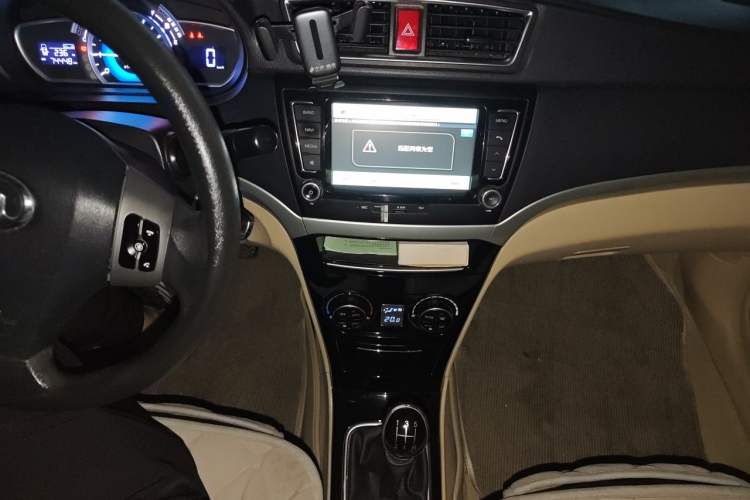 Used Great Wall C30 2013 New Vision Edition 1.5L Manual ZhiShang Model Audio And AC Panel