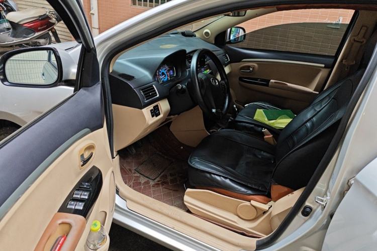 Used Great Wall C30 2013 New Vision Edition 1.5L Manual Fashion Model Driver Seat