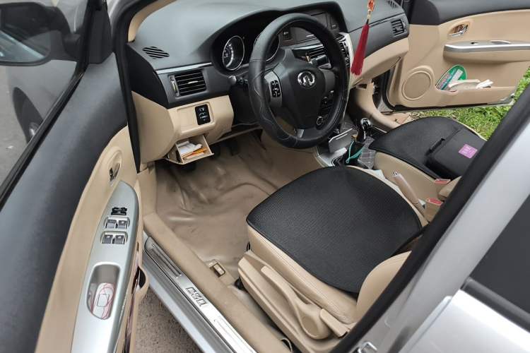 Used Great Wall C30 2013 1.5L Manual Luxury Model Driver Seat