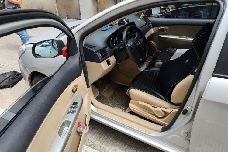 Used Great Wall C30 2013 1.5L Manual Luxury Model Driver Seat