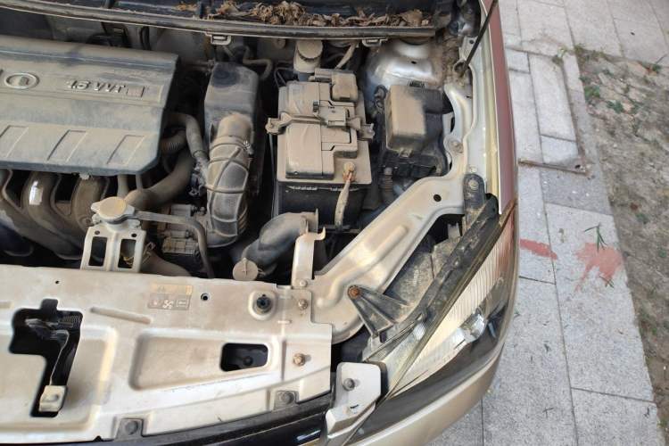 Used Great Wall C30 2013 1.5L Manual Luxury Model Engine Bay Left