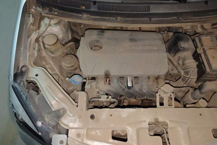 Used Great Wall C30 2013 New Vision Edition 1.5L Manual Fashion Model Engine Bay Right