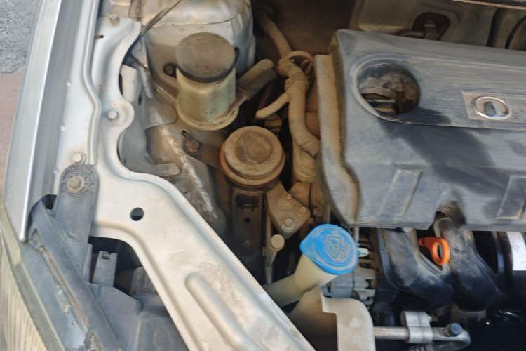 Used Great Wall C30 2013 1.5L Manual Comfort Model Engine Bay Right