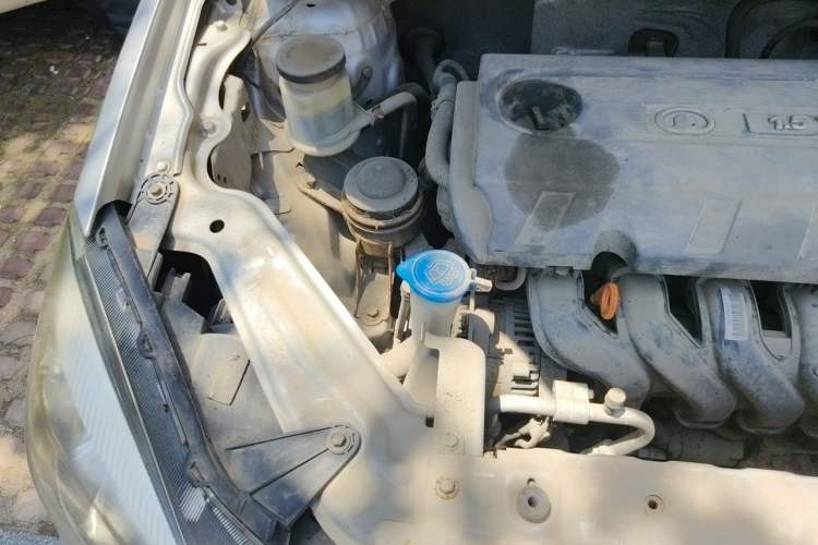 Used Great Wall C30 2013 1.5L Manual Luxury Model Engine Bay Right