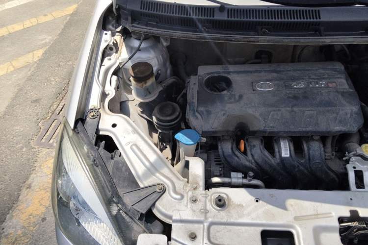 Used Great Wall C30 2013 New Vision Edition 1.5L Manual Fashion Model Engine Bay Right