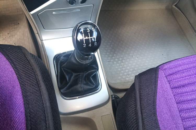 Used Great Wall C30 2013 1.5L Manual Comfort Model Gear Lever