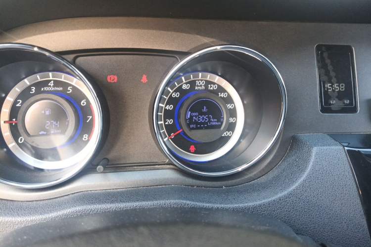 Used Great Wall C30 2013 1.5L Manual Comfort Model Odometer Close Up