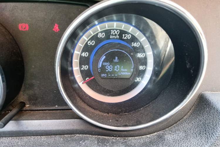 Used Great Wall C30 2013 1.5L Manual Luxury Model Odometer Close Up