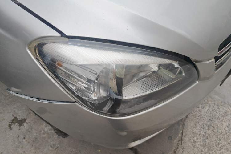 Used Great Wall C30 2013 New Vision Edition 1.5L Manual Fashion Model Right Front Headlight