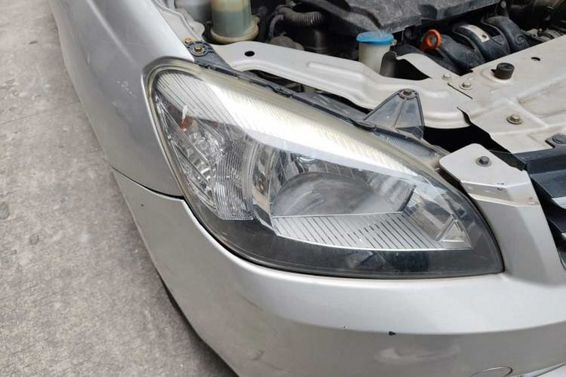 Used Great Wall C30 2013 1.5L Manual Luxury Model Right Front Headlight