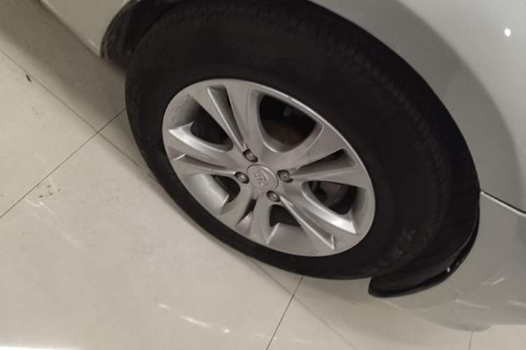 Used Great Wall C30 2013 1.5L Manual Comfort Model Right Front Wheel Hub