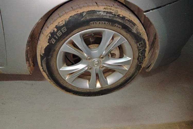 Used Great Wall C30 2013 New Vision Edition 1.5L Manual Fashion Model Right Front Wheel Hub