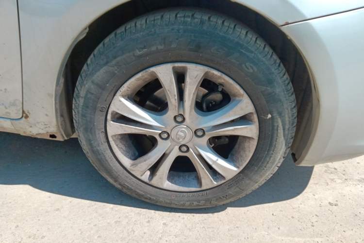 Used Great Wall C30 2013 1.5L Manual Luxury Model Right Front Wheel Hub