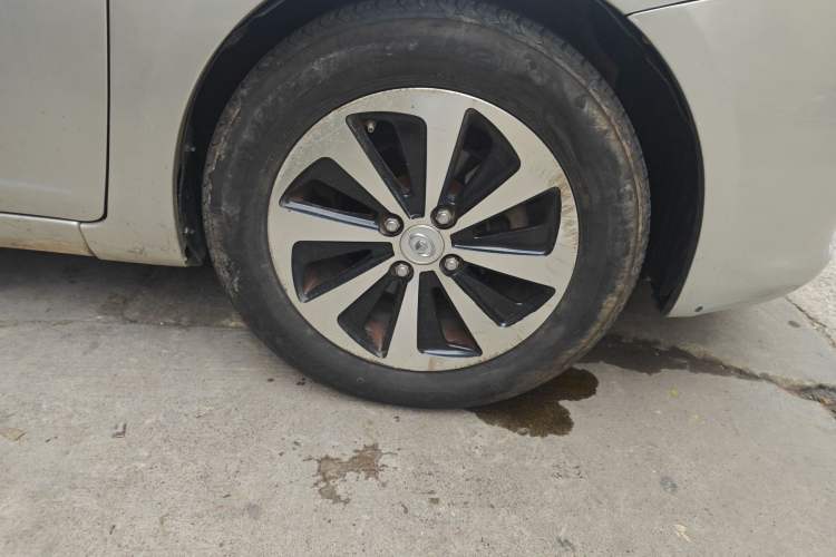Used Great Wall C30 2013 New Vision Edition 1.5L Manual Fashion Model Right Front Wheel Hub