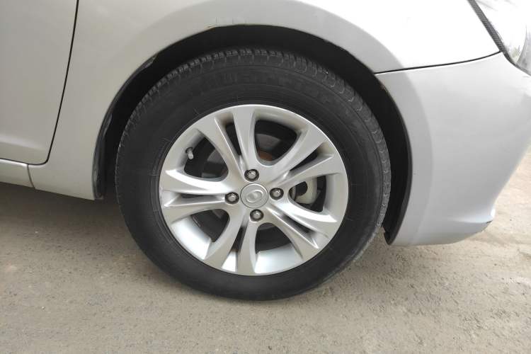 Used Great Wall C30 2013 1.5L Manual Luxury Model Right Front Wheel Hub