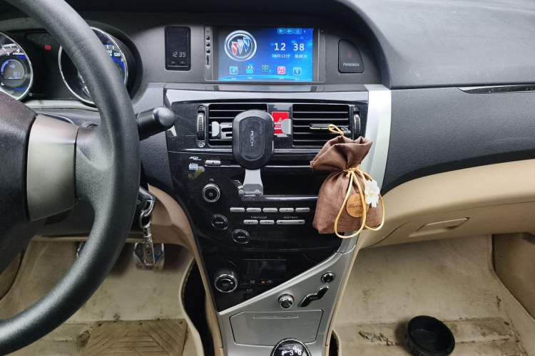 Used Great Wall C30 2013 1.5L Manual Comfort Model Audio And AC Panel
