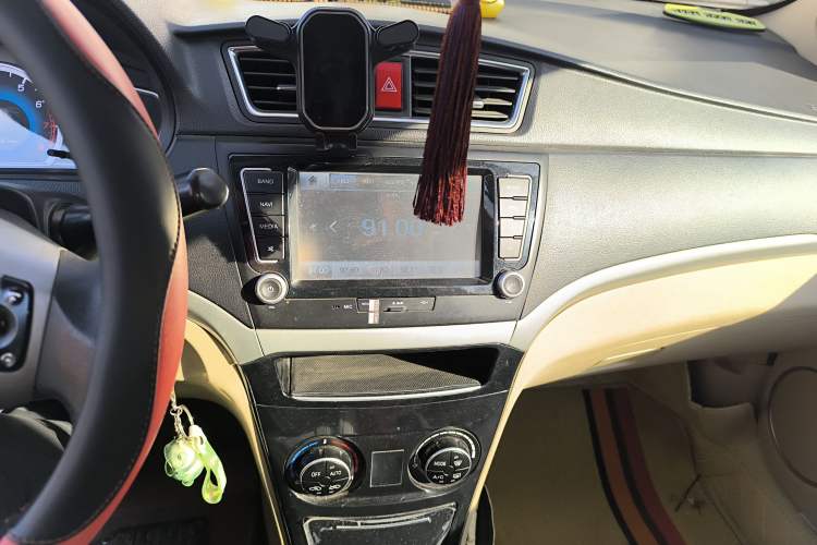 Used Great Wall C30 2013 New Vision Edition 1.5L Manual ZhiShang Model Audio And AC Panel