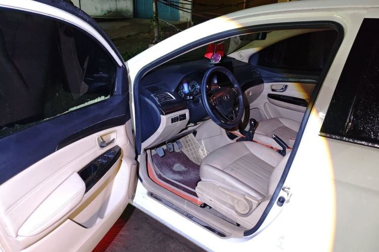 Used Great Wall C30 2013 New Vision Edition 1.5L Manual ZhiShang Model Driver Seat
