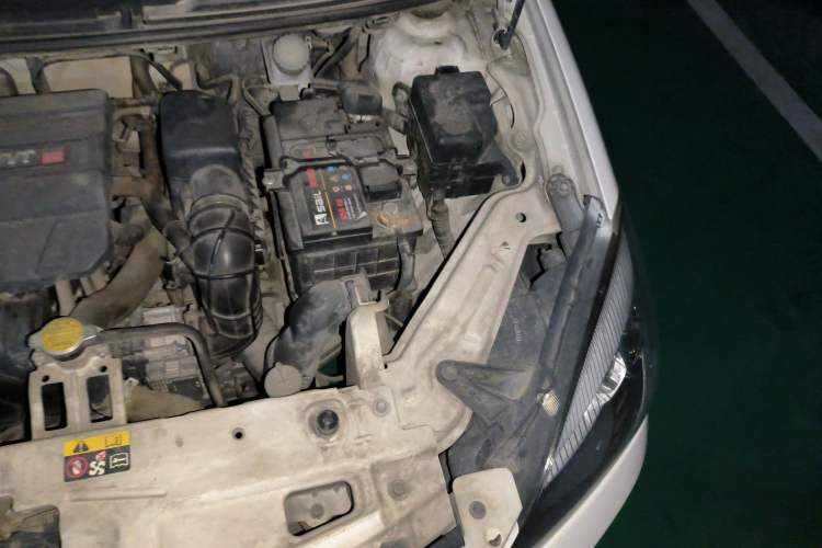 Used Great Wall C30 2013 1.5L Manual Luxury Model Engine Bay Left