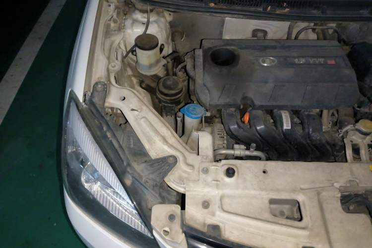 Used Great Wall C30 2013 1.5L Manual Luxury Model Engine Bay Right