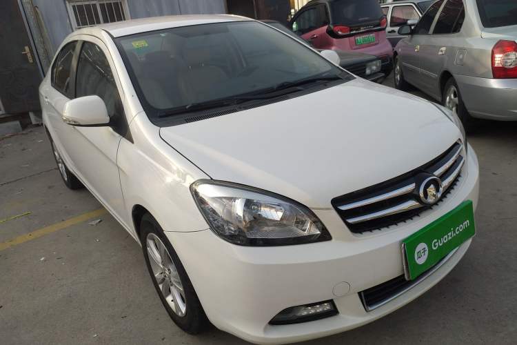 Used Great Wall C30 2013 1.5L Manual Luxury Model Front Right 45 Deg