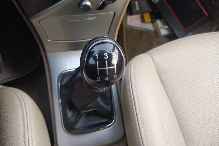 Used Great Wall C30 2013 1.5L Manual Luxury Model Gear Lever