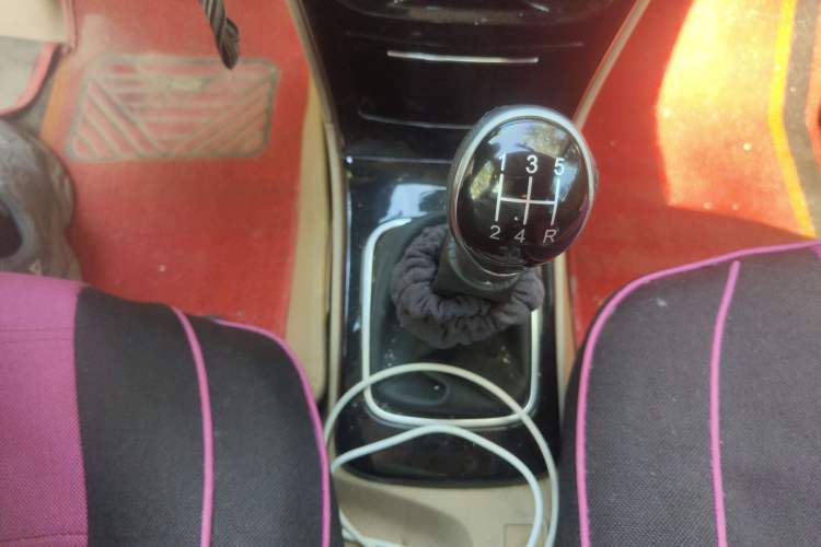 Used Great Wall C30 2013 New Vision Edition 1.5L Manual Fashion Model Gear Lever