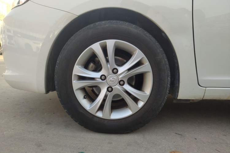Used Great Wall C30 2013 1.5L Manual Luxury Model Left Front Wheel Hub