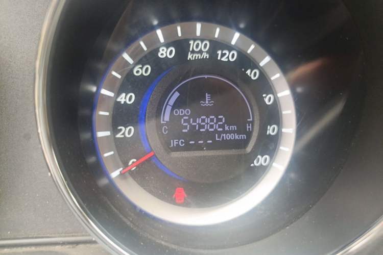 Used Great Wall C30 2013 1.5L Manual Luxury Model Odometer Close Up