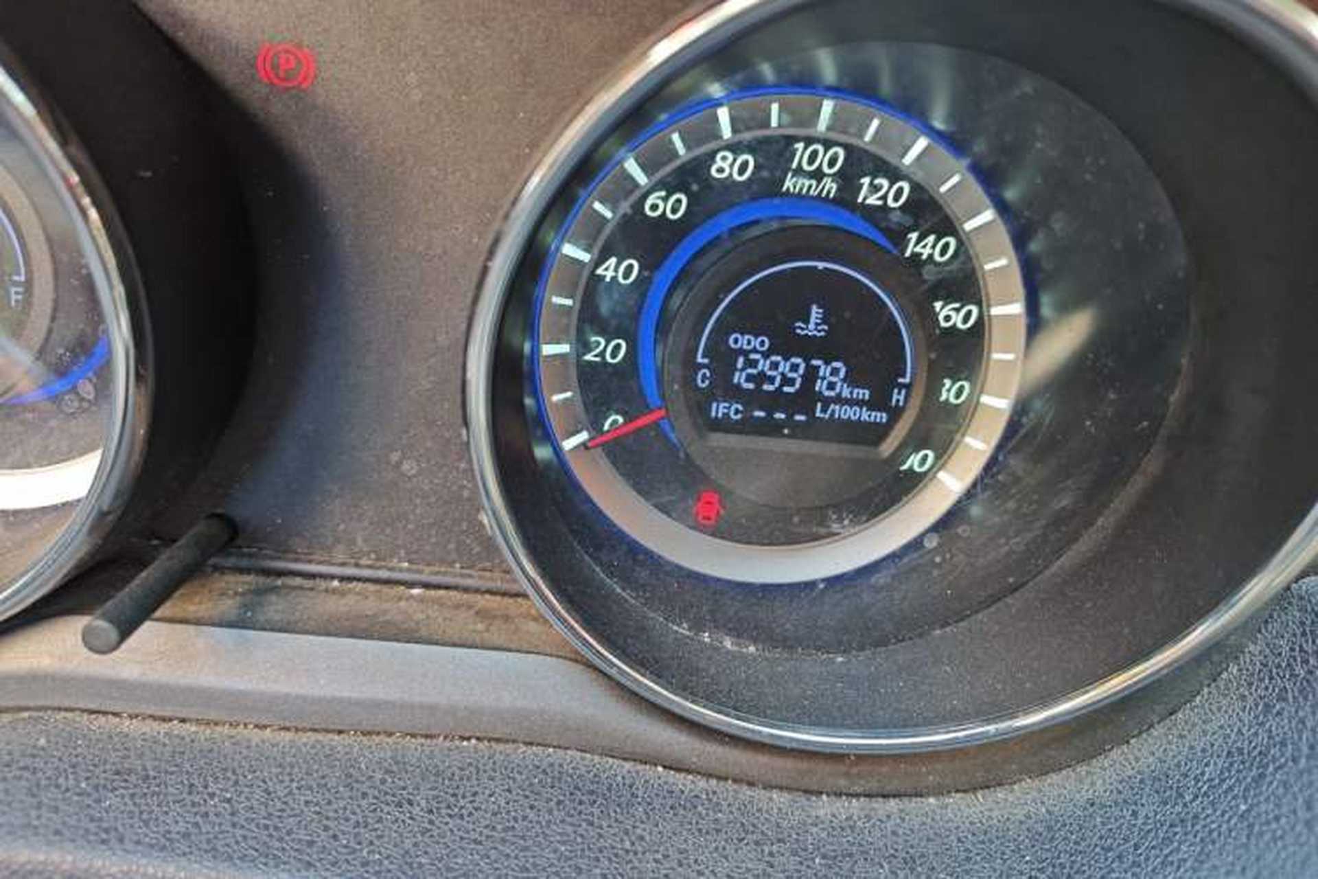 Used Great Wall C30 2013 1.5L Manual Luxury Model Odometer Close Up