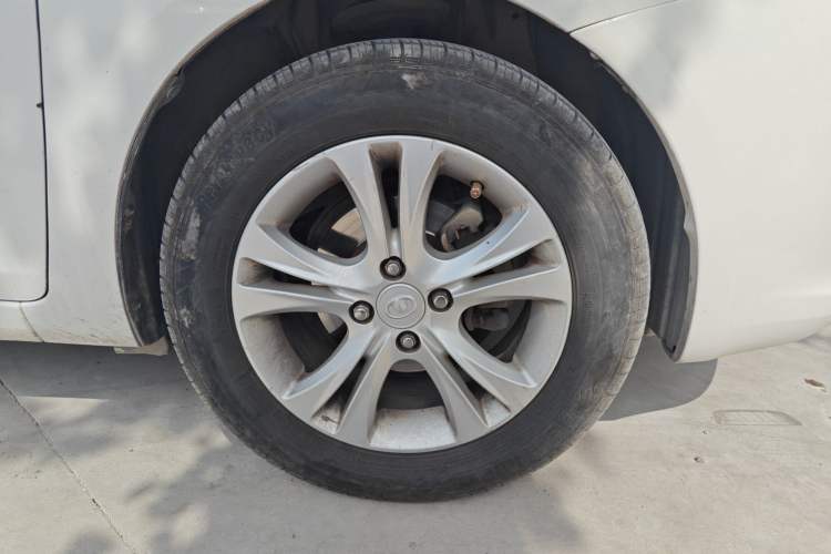 Used Great Wall C30 2013 1.5L Manual Comfort Model Right Front Wheel Hub