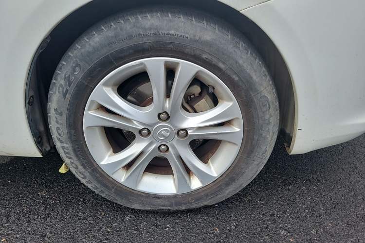 Used Great Wall C30 2013 1.5L Manual Luxury Model Right Front Wheel Hub