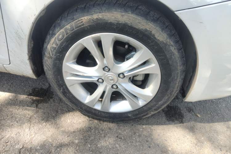 Used Great Wall C30 2013 New Vision Edition 1.5L Manual Fashion Model Right Front Wheel Hub