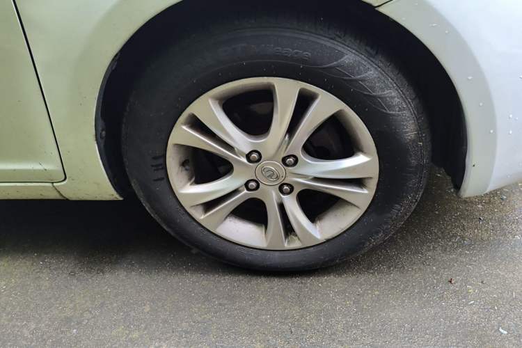 Used Great Wall C30 2013 1.5L Manual Luxury Model Right Front Wheel Hub