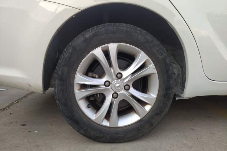Used Great Wall C30 2013 1.5L Manual Luxury Model Right Rear Wheel Hub