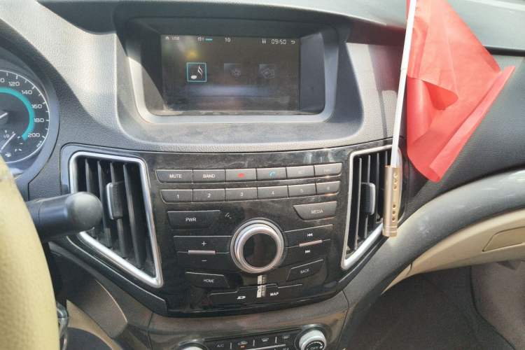 Used Great Wall C30 2015 1.5L Manual Comfort Model Audio And AC Panel