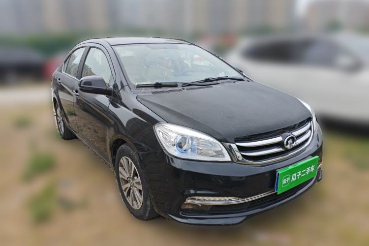 Used Great Wall C30 2015 1.5L Manual Luxury Model Front Right 45 Deg