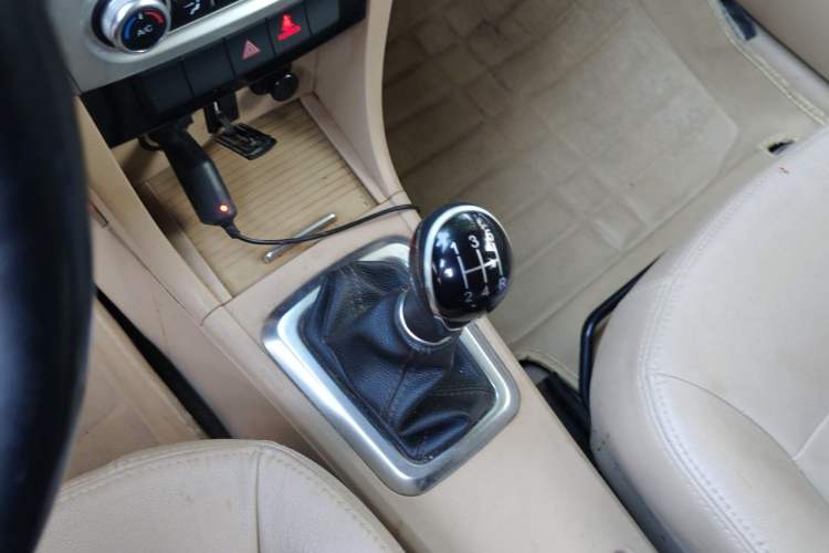 Used Great Wall C30 2015 1.5L Manual Comfort Model Gear Lever
